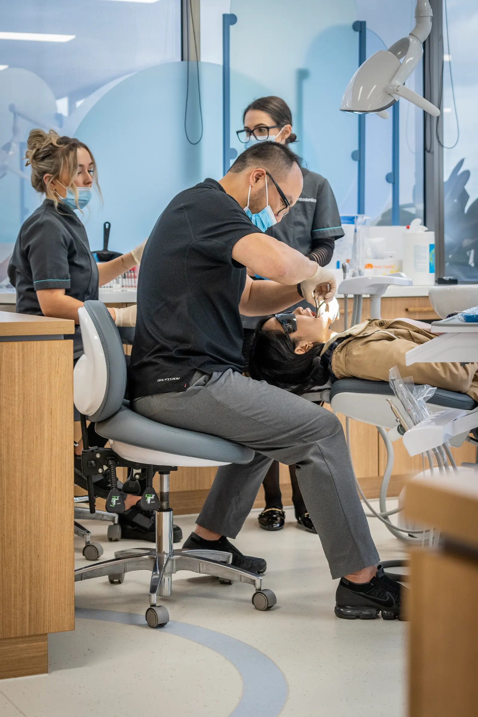 Dr Martin treating a patient with Lingual Braces at MP Orthodontics Melbourne